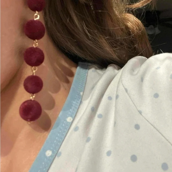 2/$30🌵 Burgundy Velvet Tiered Ball Earrings Drop Dangle Long Sphere Gift NEW - Picture 9 of 10